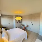 Duplex Contemporain Et Confort Daire *